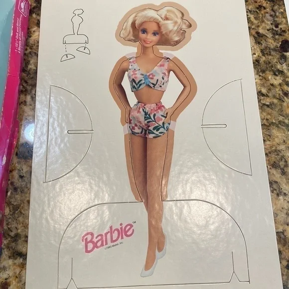 BARBIE paper doll- vintage from 1993 original product from Mattel, inc - Picture 5 of 11